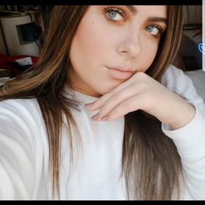 Meet your Posher, Lindsey